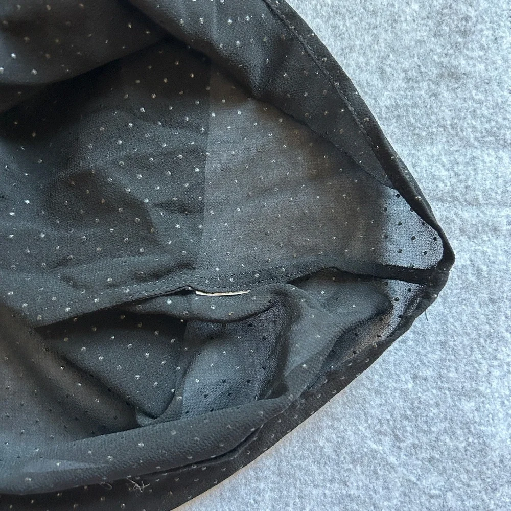 Michael Kors Size 2X Black Dot Sheer Blouse Top Gold Metallic‎ Grommet